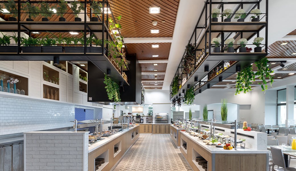 Hotel dining buffet