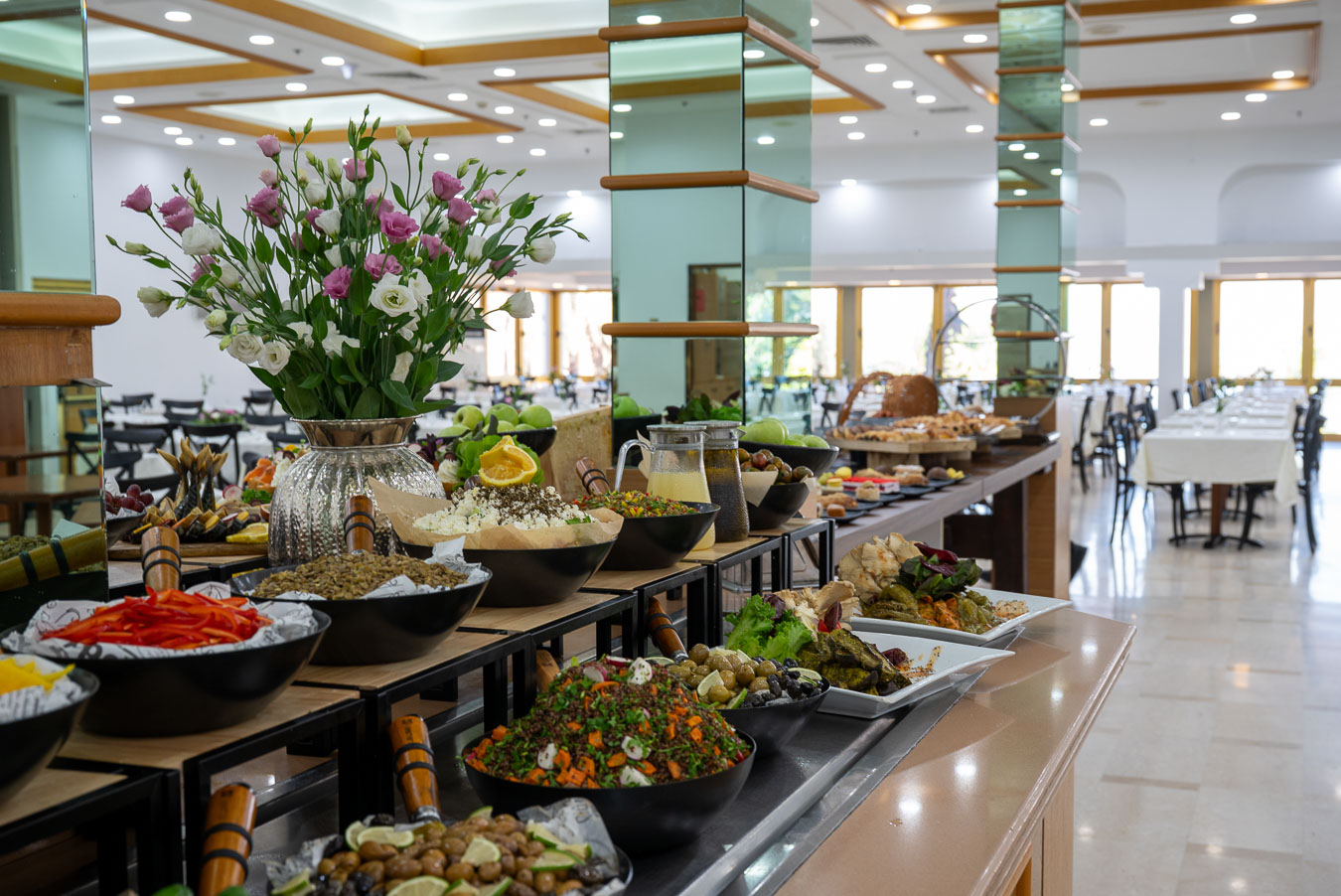 Restaurant buffet