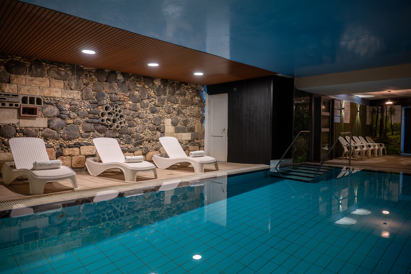 Indoor spa pool